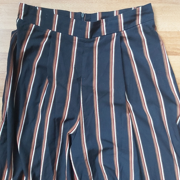 Striped Pants & Crop Top Matching Set Size Medium (M) - Picture 4 of 5